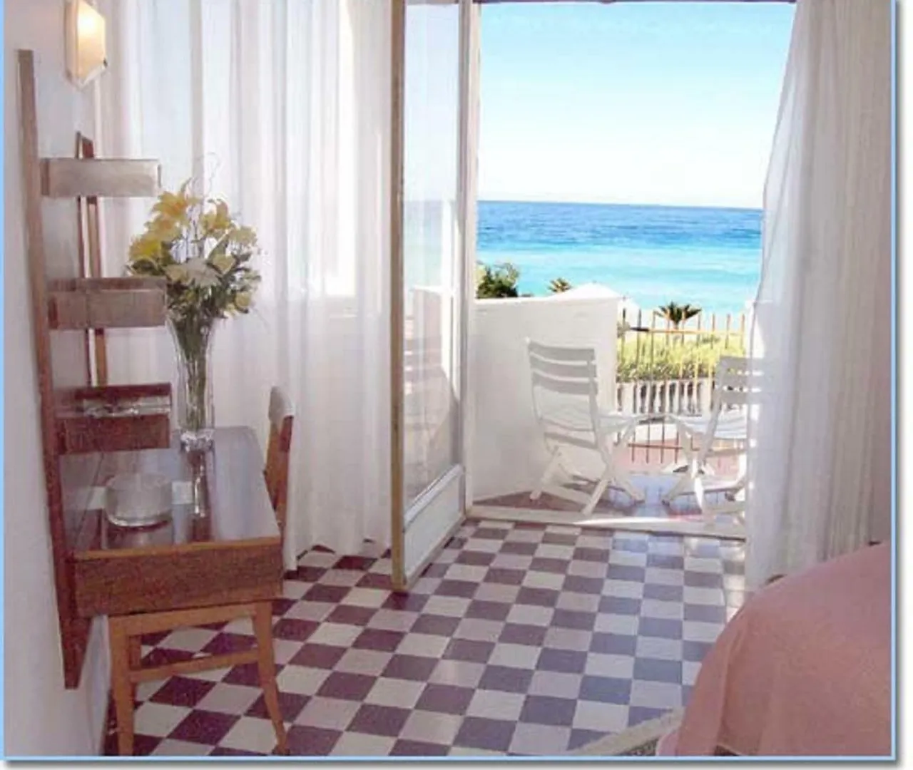 Hotel Della Punta Бордигера